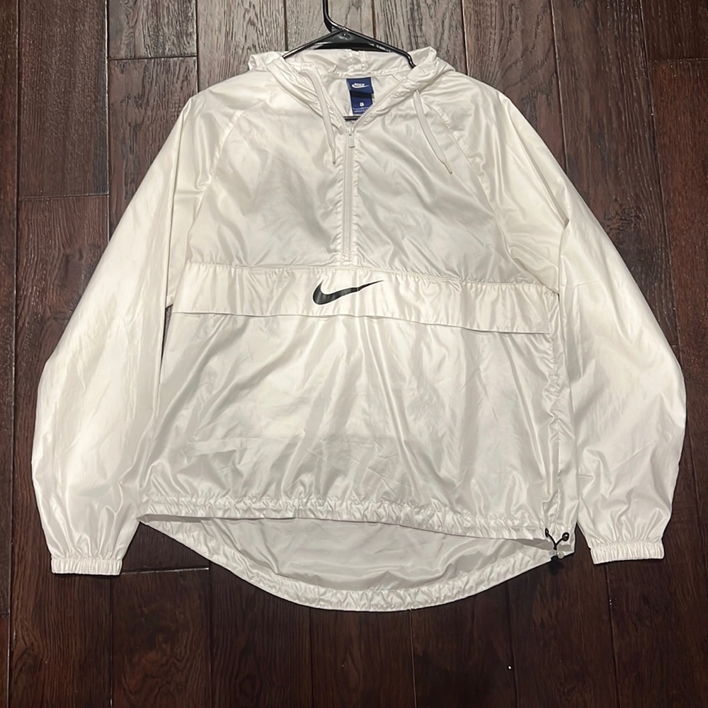 White Nike windbreaker pullover